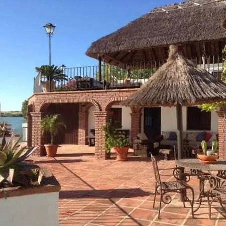 Holiday home Espectacular Casa Con Embarcadero Arcos de la Frontera